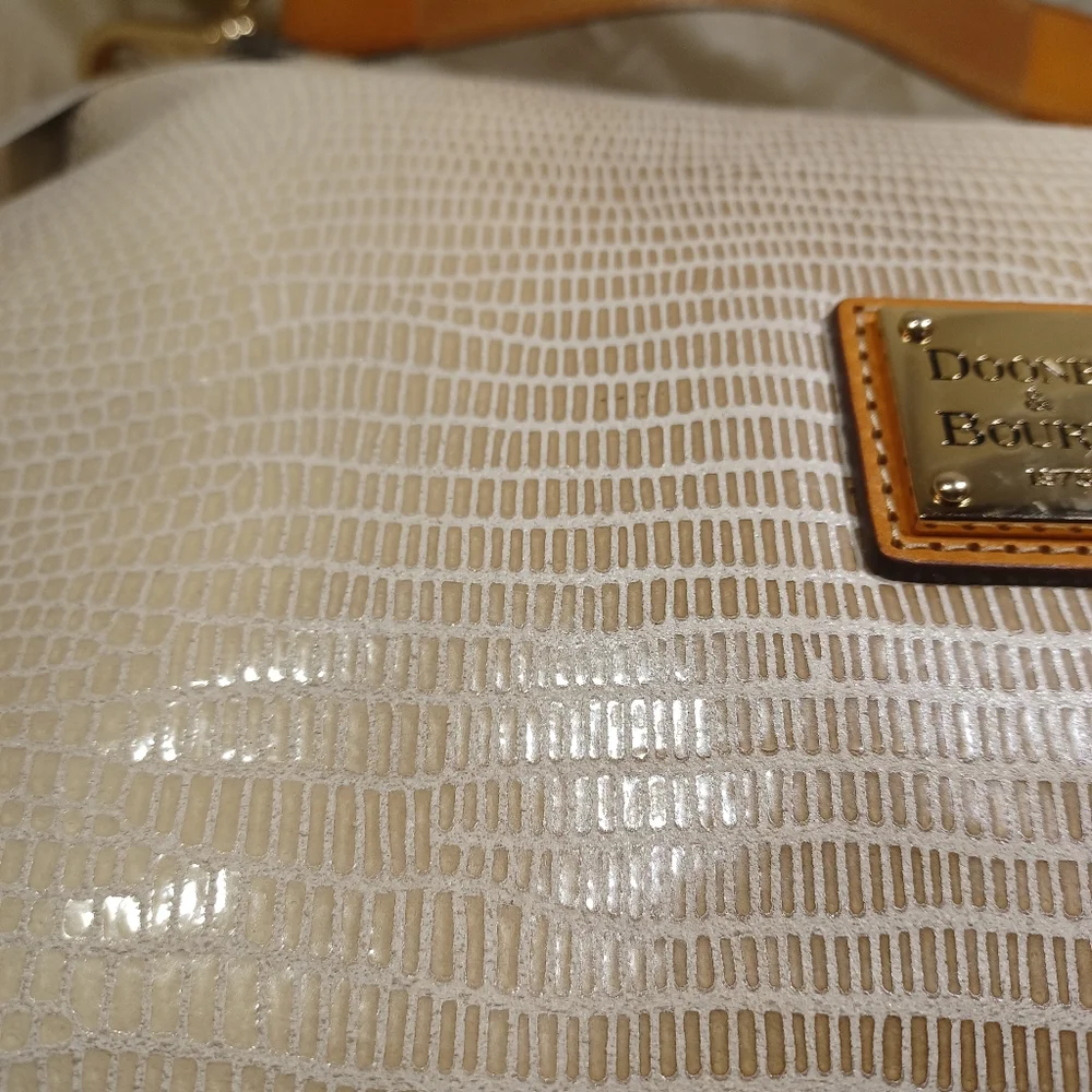 Dooney and bourke shoulder bag - Picture 6 of 12